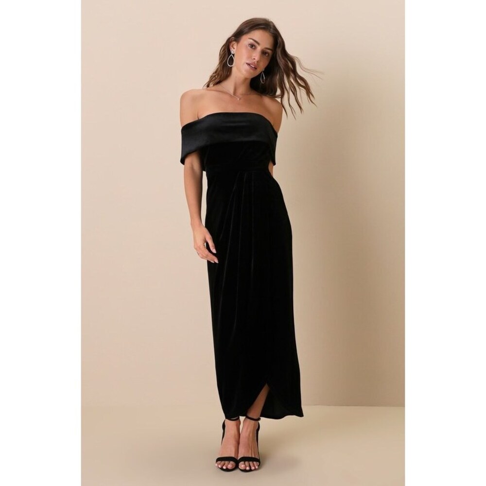 I'm Enchanted Black Velvet Off-the-Shoulder Maxi Dress